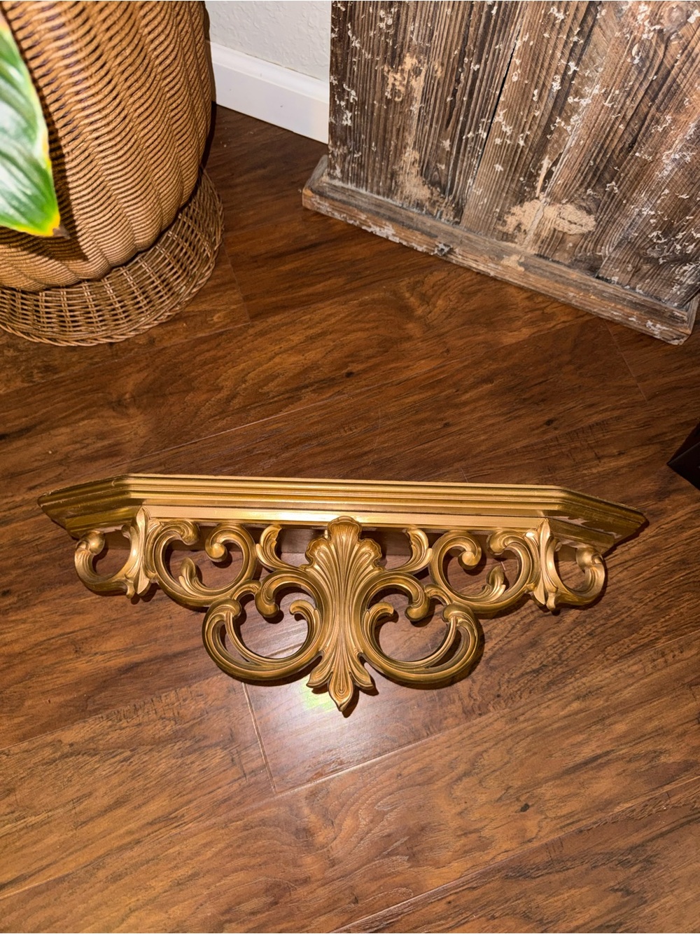 Vintage Florentine Ornate Gold Wall Shelf 1968 USA Wood & Synthetic